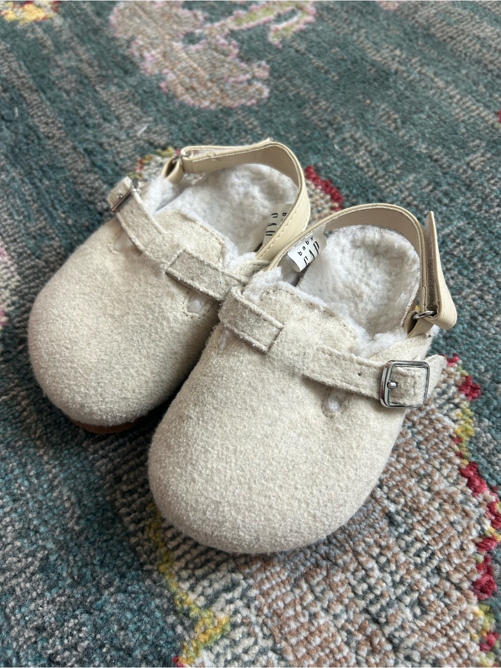 Gap toddler Sherpa clogs size 7/8